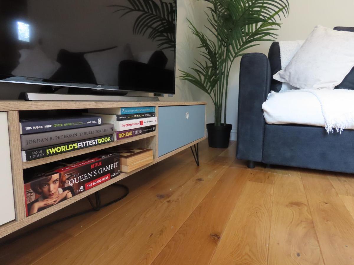 Entire Seaside Luxury Home With On Site Parking! Poole Exteriér fotografie