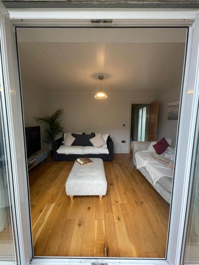 Entire Seaside Luxury Home With On Site Parking! Poole Exteriér fotografie
